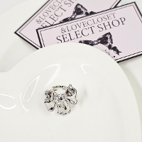 �youtlet�z�ySELECT�z��ڂ񃊃��O